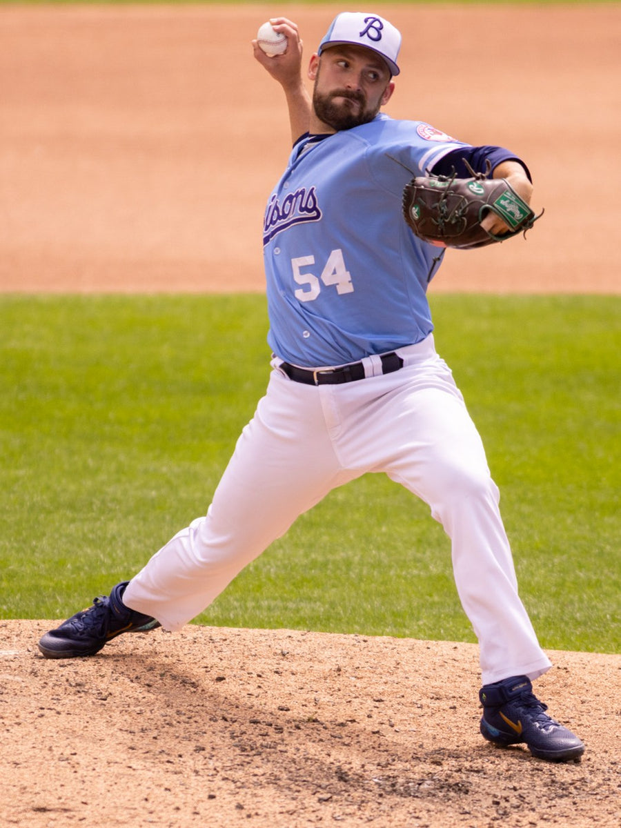 Sam Gardner pitching for the Buffalo Bisons